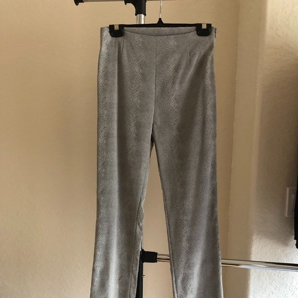 Georgiou Studio Grey Pantsuit Size 6 - Picture 4 of 6